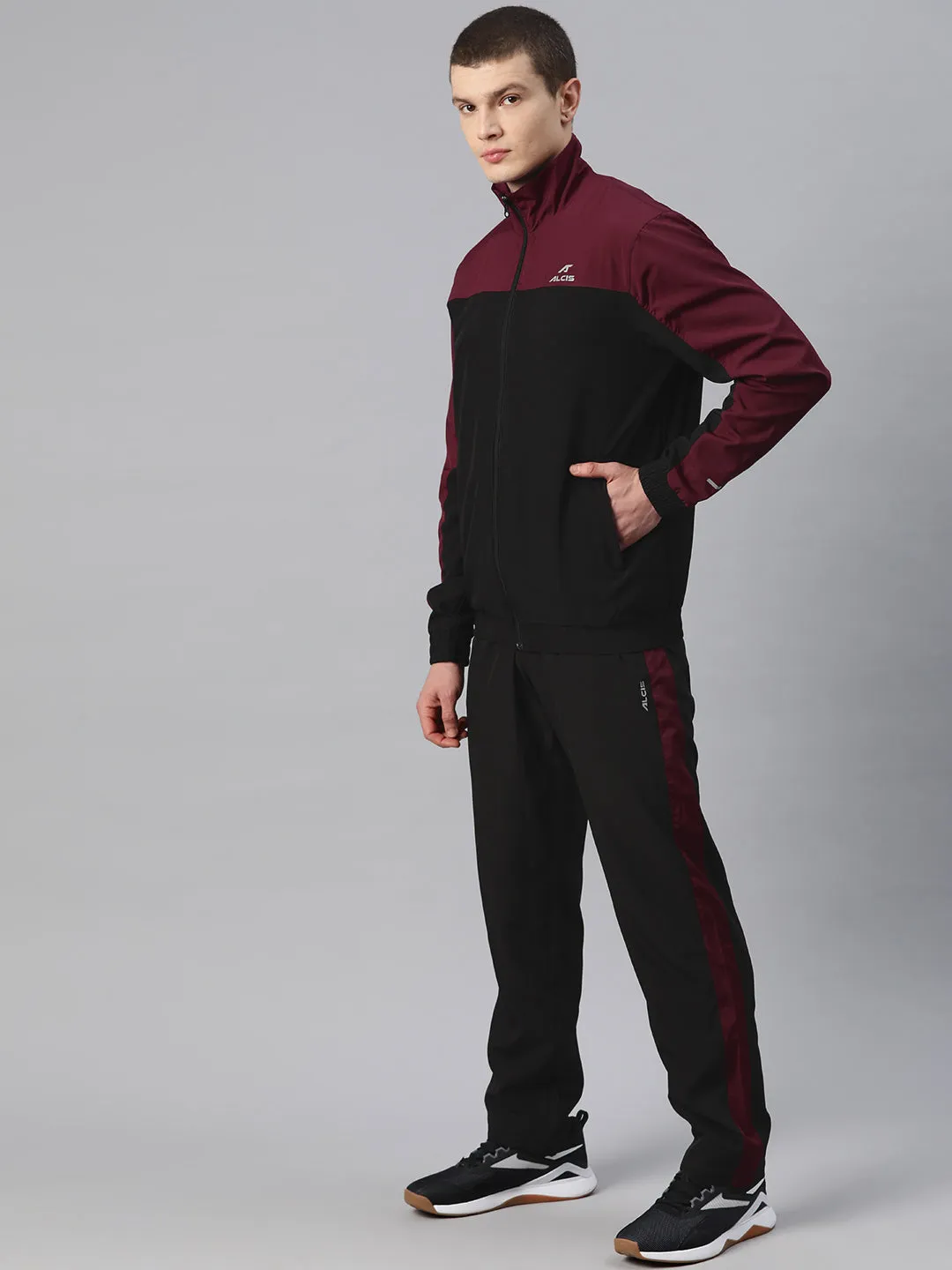 Alcis Men Pioneer Pro Colourblocked Sports Tracksuit