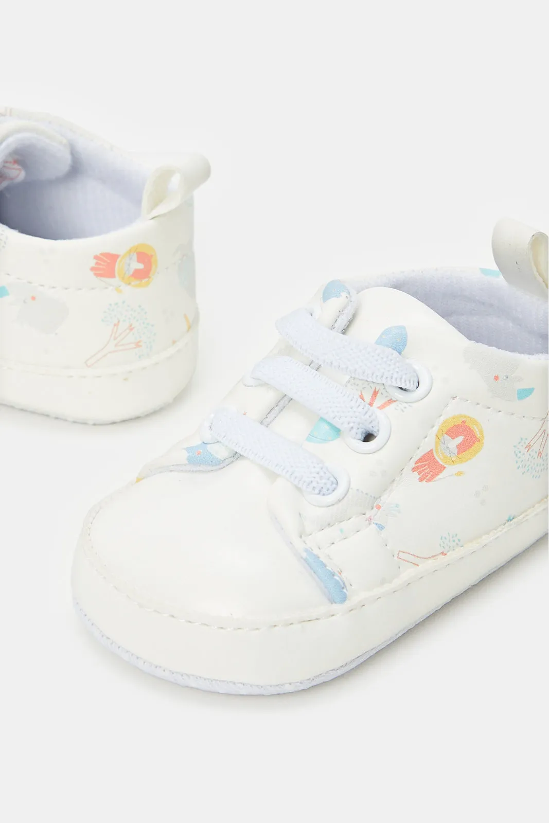 Baby White Printed Pram Shoe