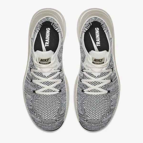 Free Flyknit (White/Black)