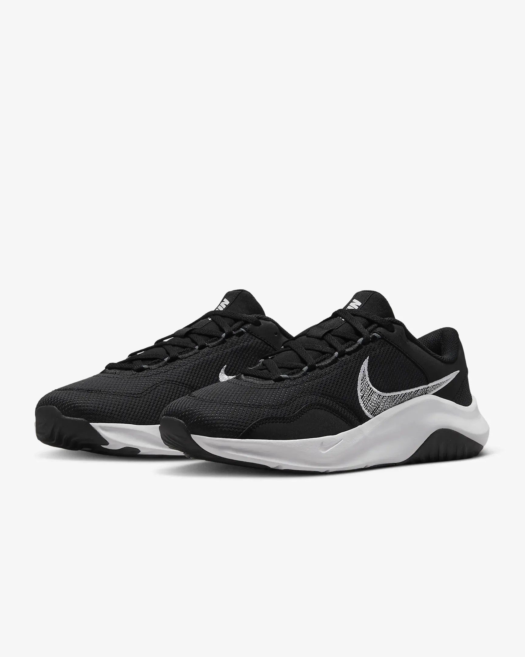 M NIKE LEGEND ESSENTIAL 3 NN