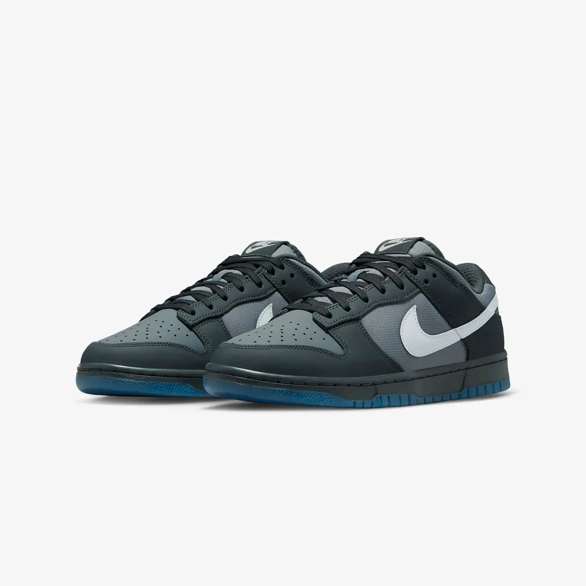 Nike | DUNK LOW  { ANTHRACITE/PURE PLATINUM-COOL GREY