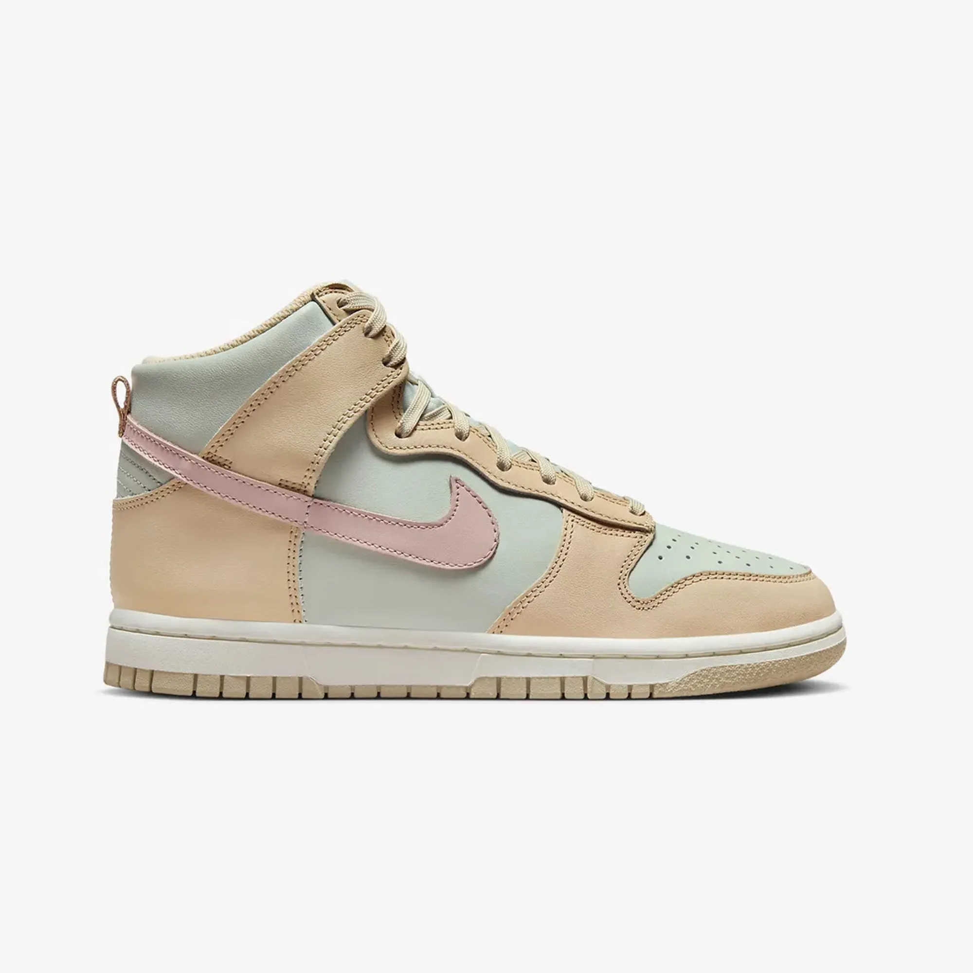 Nike | WMN'S DUNK HIGH  { SAND DRIFT/LIGHT SILVER