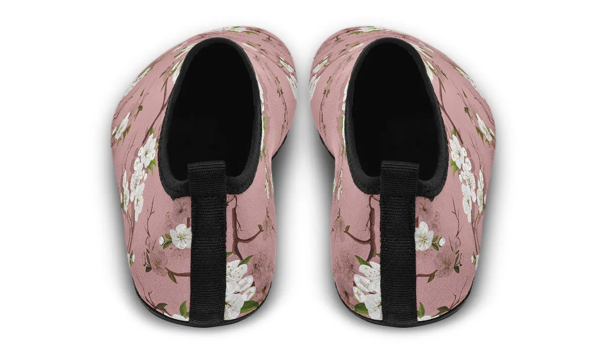 Peach Blossoms Water Shoes